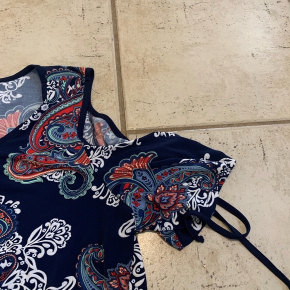 Sami & Jo Cold Shoulder Paisley Blouse, Size 2X - Picture 2 of 6